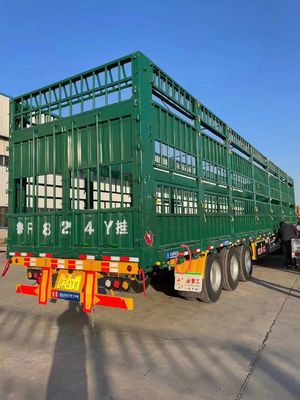 Μέγιστο ωφέλιμο φορτίο 30000 kg Διπλό κατάστρωμα Ζώα Πουλερικά Κτηνοτροφία Ημικυριόδρομο με 3/4 άξονες