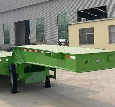 150T μέγιστο ωφέλιμο φορτίο χαμηλόκρεμασμένο ημιρυμουλκούμενο φορτηγά ρυμουλκούμενο ελκυστήρα ρυμουλκούμενο με βαρύ σύστημα προσγείωσης