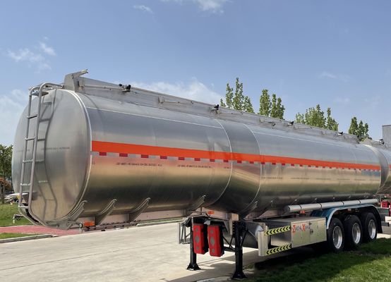 WS Shandong Προσαρμόστε 55cbm τροχόσπιτο καυσίμου στην Αφρική με μέγιστο ωφέλιμο φορτίο 60 τόνων