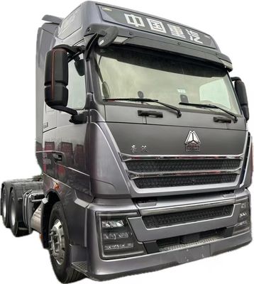 Χάλυβα Sinotruk Χρησιμοποιείται 6x4 αριστερό σύστημα οδήγησης Howo 371 375 Τρακτέρ φορτηγό Ντίζελ χειροκίνητο καύσιμο Weichai κινητήρα