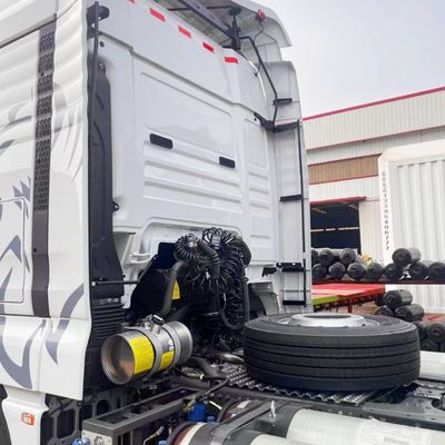Χρησιμοποιούμενο φορτηγό ελκυστήρα Rhd Sinotruk Sitrak φορτηγό ελκυστήρα με χωρητικότητα κινητήρα 8L