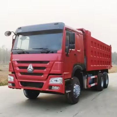 Ακαθάριστο βάρος οχήματος 20000 kg Χρησιμοποιούμενα ελαφρά έλκοντα φορτηγά 6x4 για τη μεταφορά χύδην εμπορευμάτων