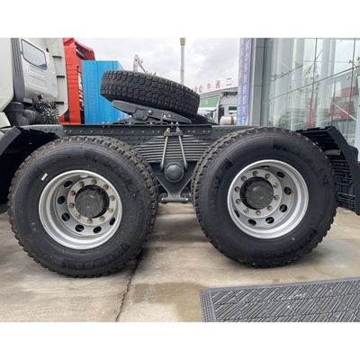 Μεγάλη Ιπποδύναμη 480/540hp Howo 375 380 Χρησιμοποιούμενο βαρύ φορτηγό Dump Trailer Tractor Head 6x4