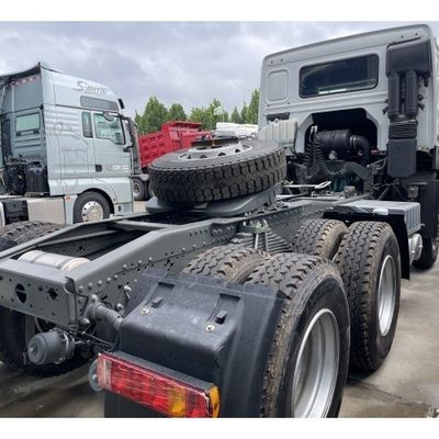 Μεγάλη Ιπποδύναμη 480/540hp Howo 375 380 Χρησιμοποιούμενο βαρύ φορτηγό Dump Trailer Tractor Head 6x4